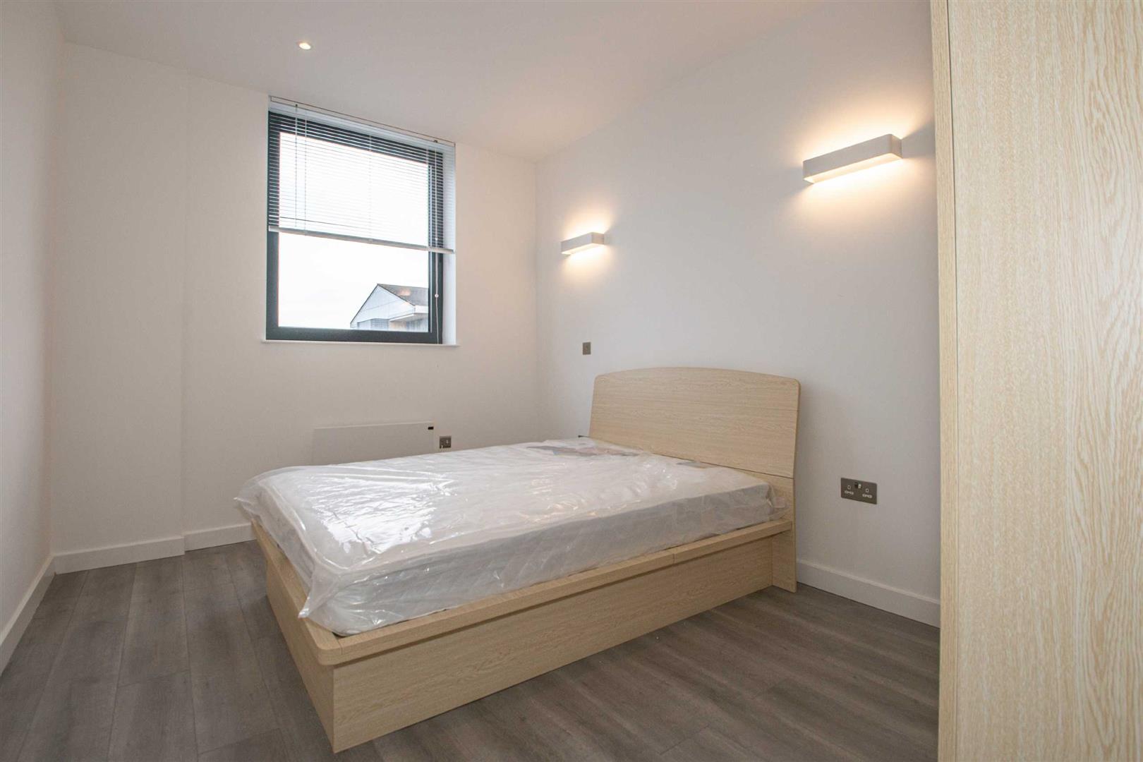 17 Capital Drive, Linford Wood, Milton Keynes